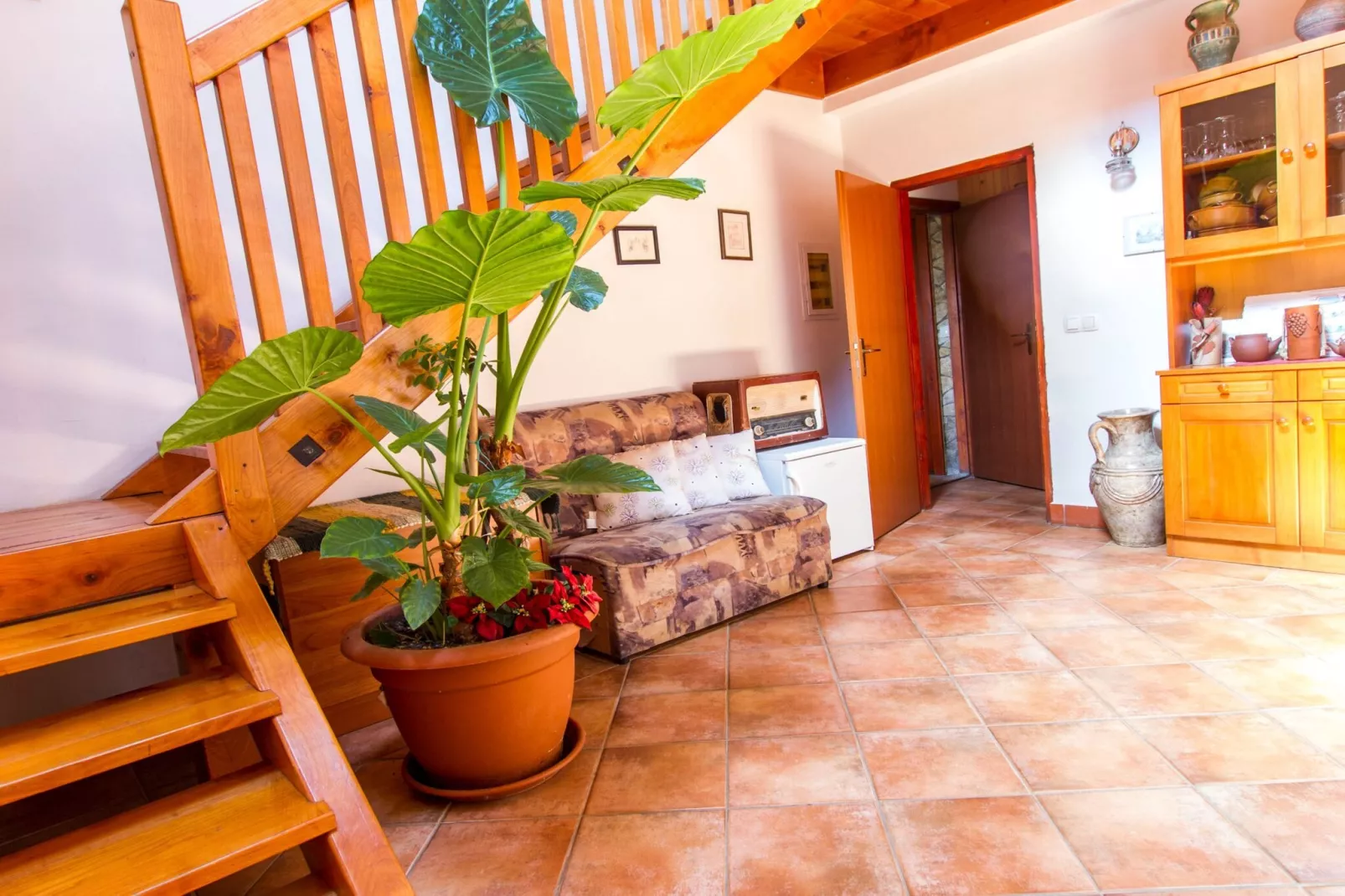 Rustic Charm Cottage Country House with Sauna - Five Bedroom  Holiday Home with Sauna-Trap