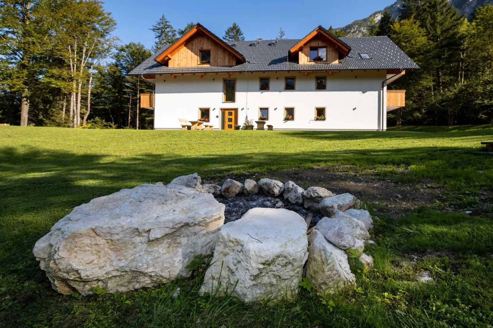 The Woodland Nook Apartments Bohinj - Classic Two Bedroom Apartment with Balcony (owner C)-Buitenlucht