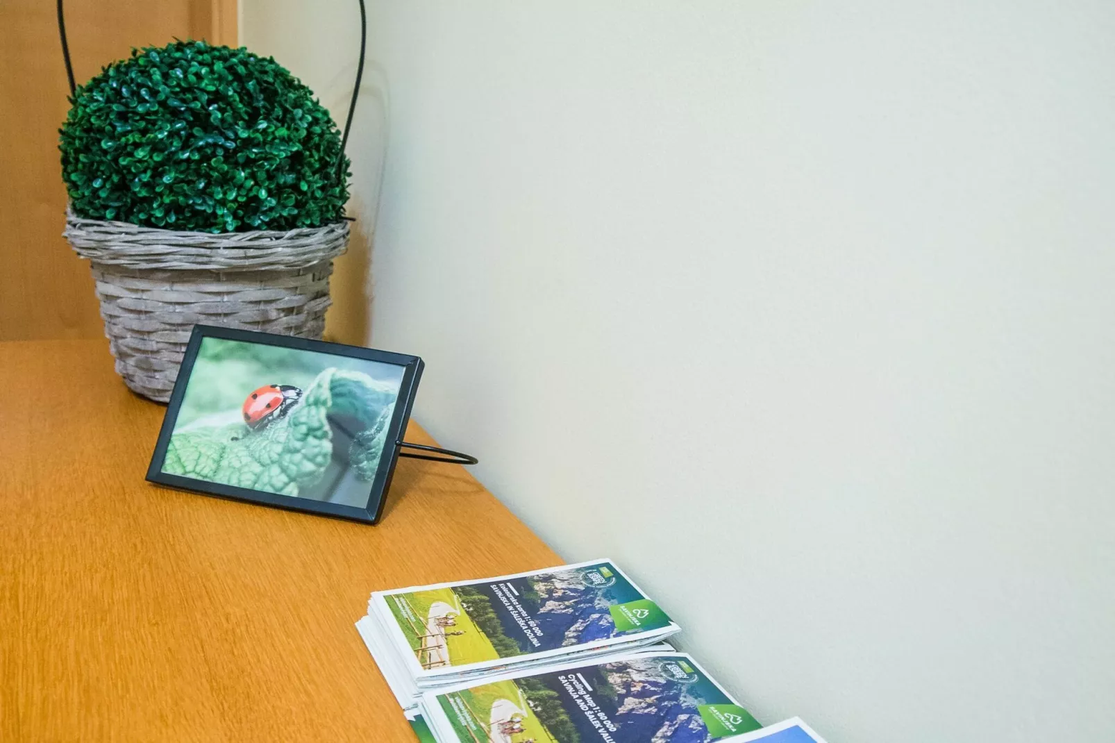 Luce Hilltop Cozy Apartment - Two Bedroom Apartment-Binnen