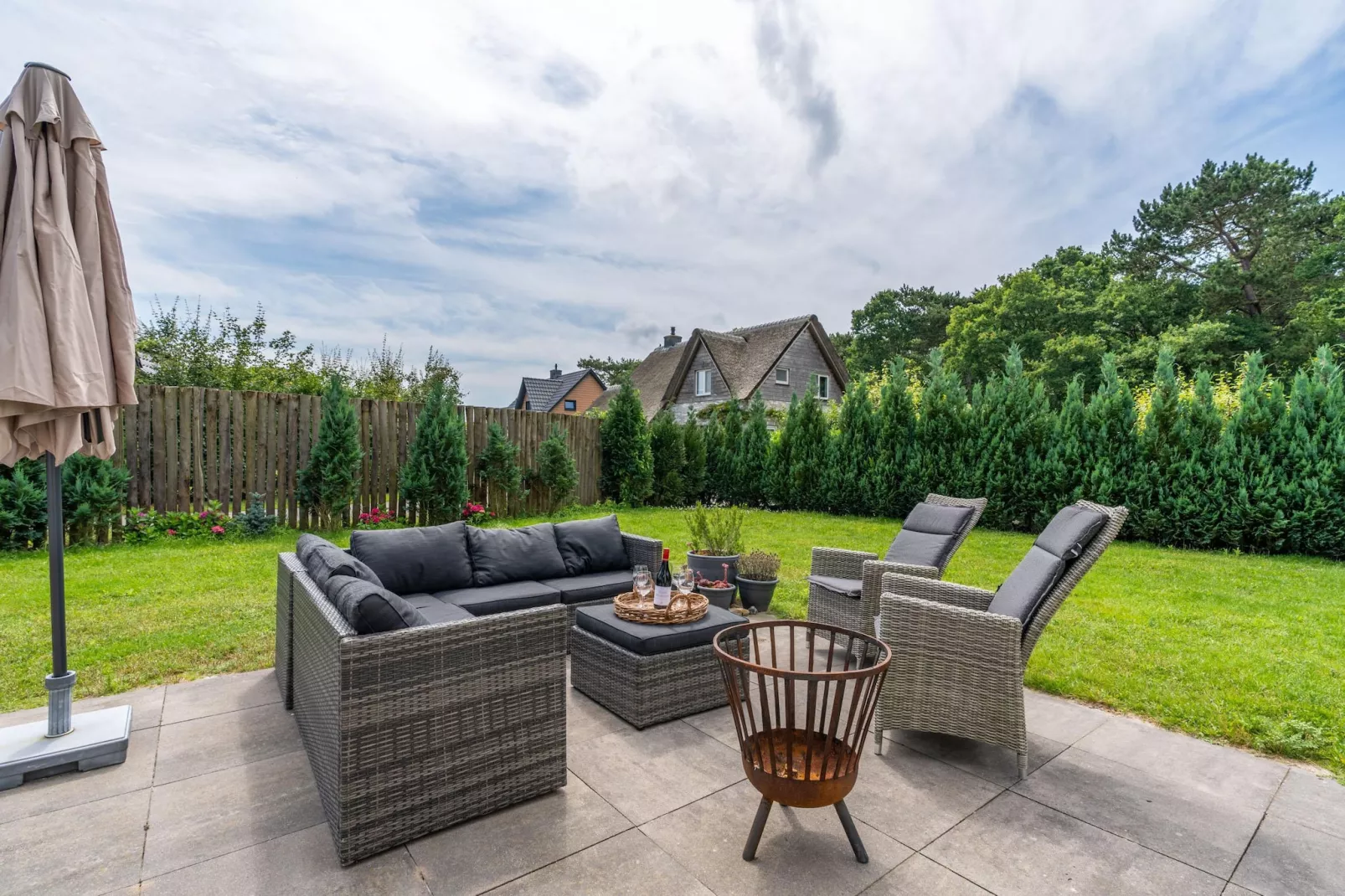 Hoogelandt 106F-Tuinen zomer