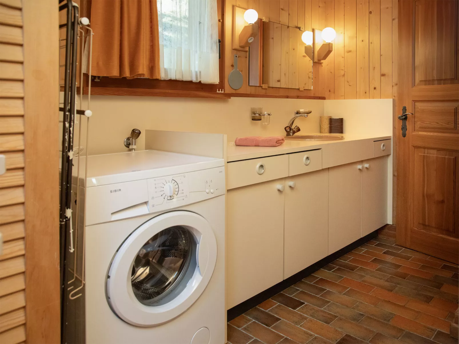 Chalet Les Portes-Binnen