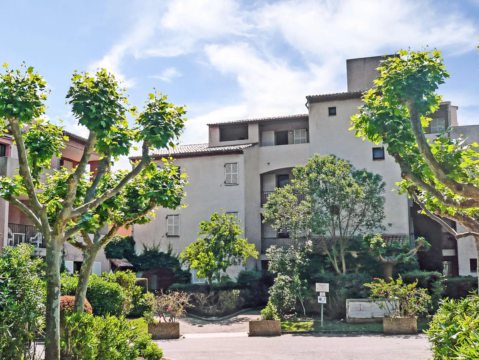 Le Luberon Loisirs-Buiten