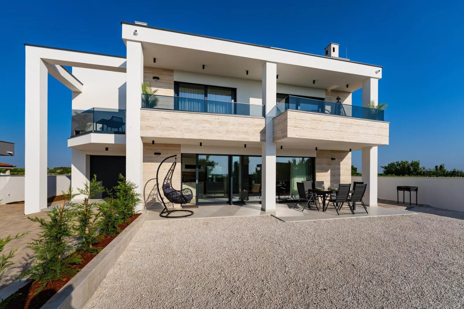 Sea view apartment LaMag-Buitenkant zomer