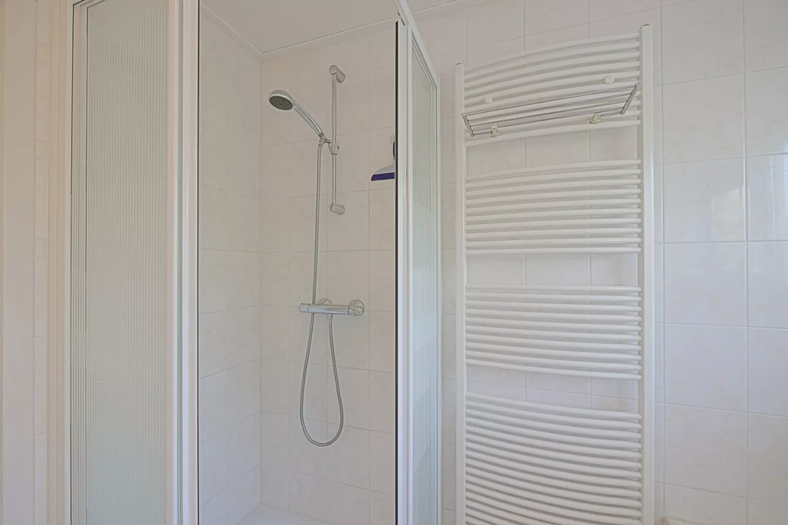 Villa Noorderzon-Badkamer