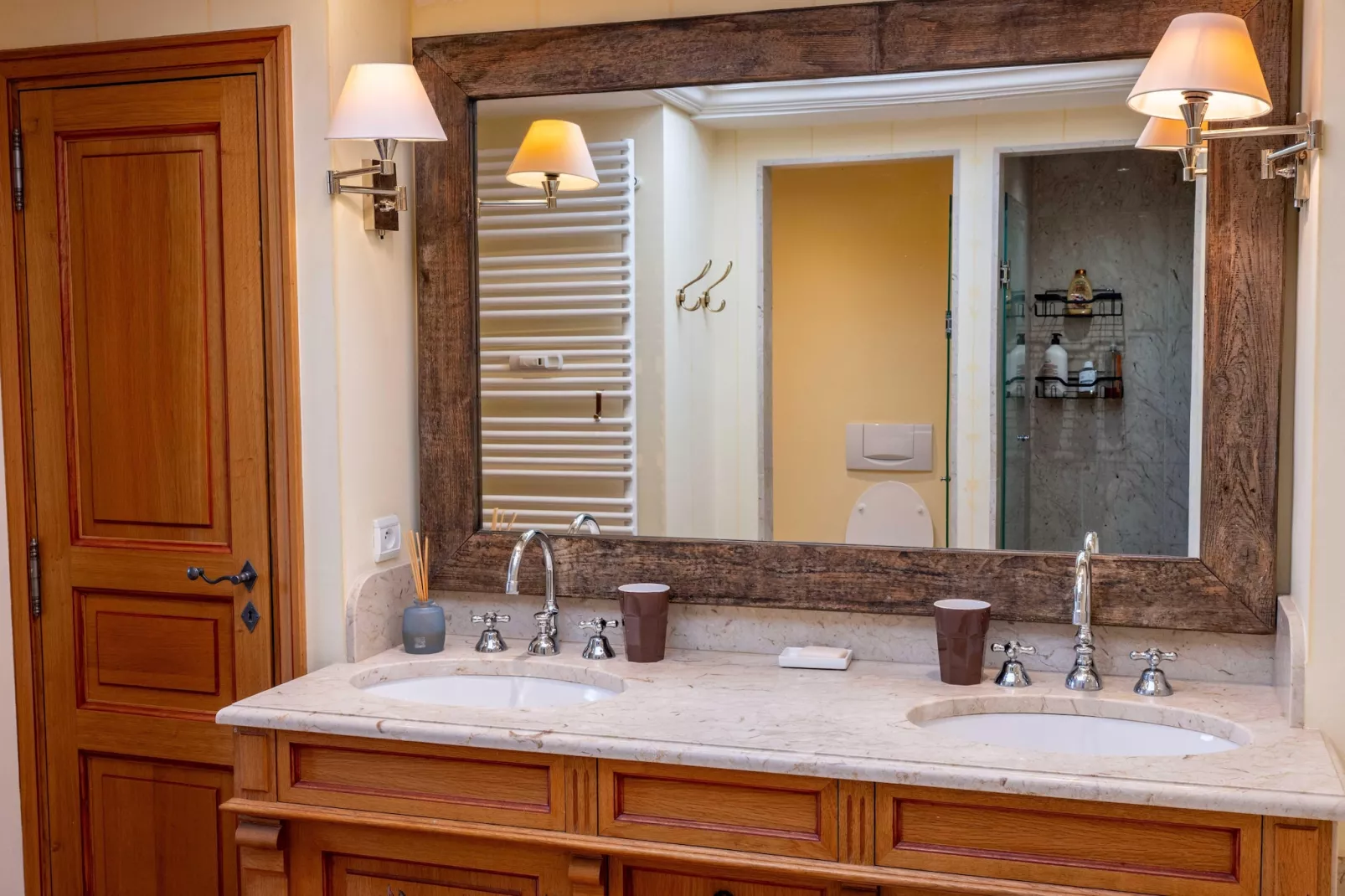 NL-48-CRISTAUX-Badkamer