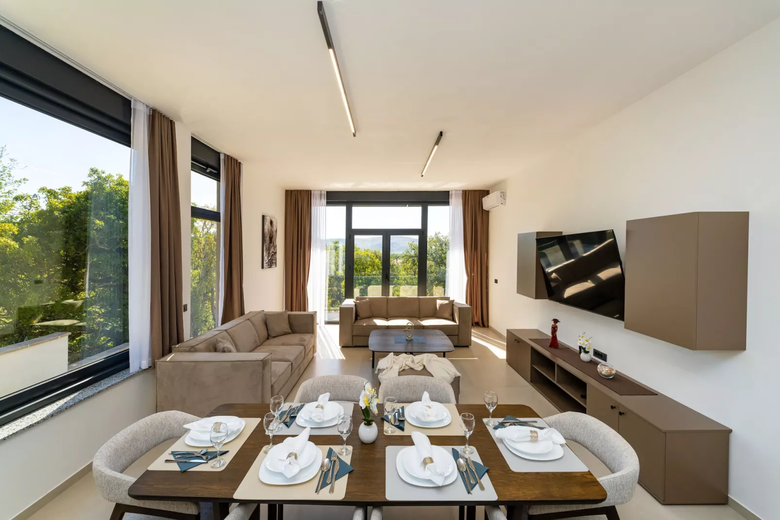 Sea view Villa Senti-Woonkamer