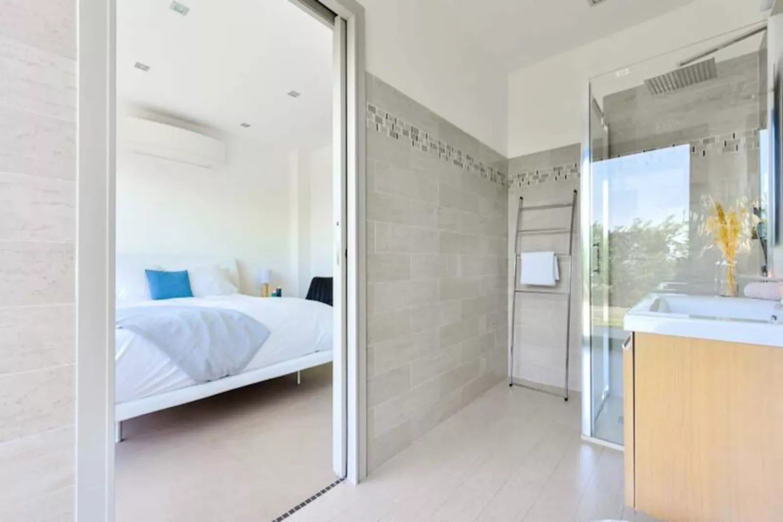 Résidence Villa D&rsquo;architecte Avec Piscine Chauff&eacute;e Pour 10 !-Niet-getagd