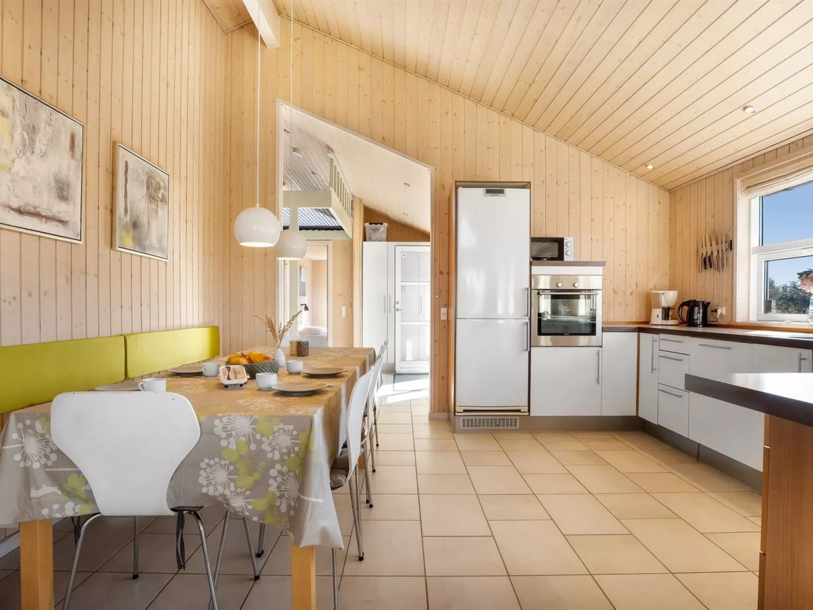 "Sirkka" - 902m from the sea-Binnen