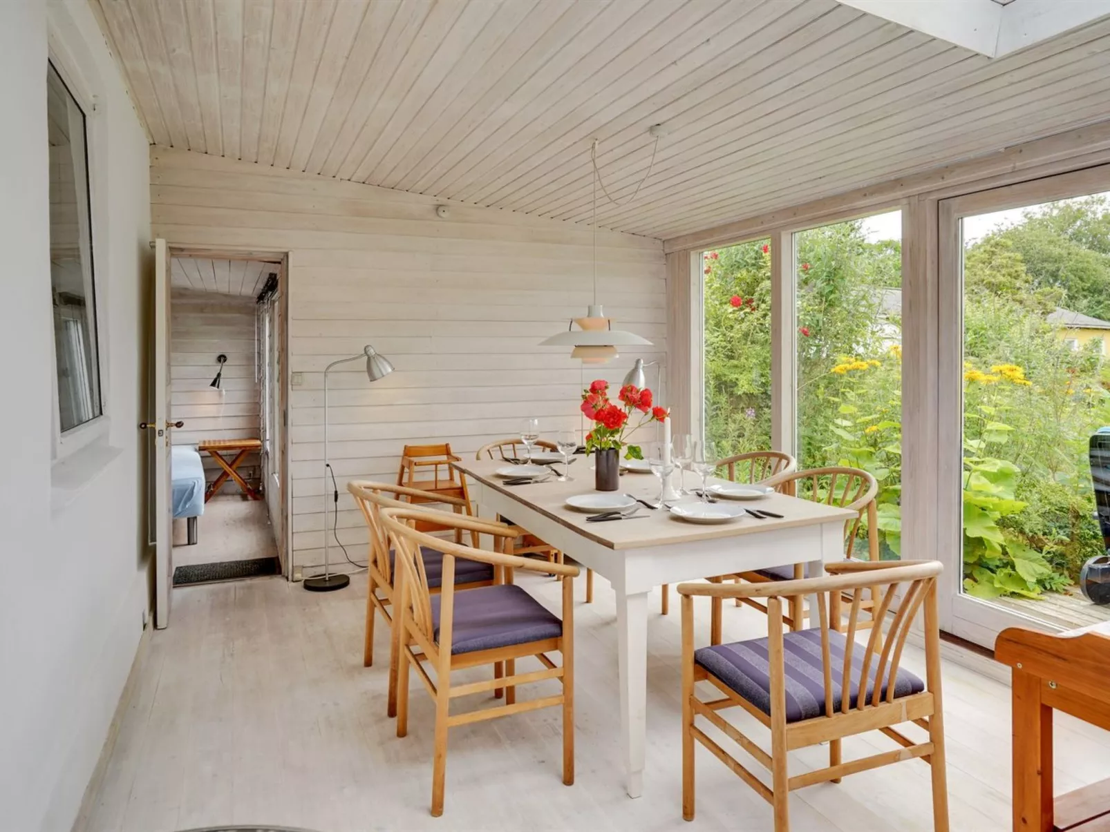 "Gytta" - 1km from the sea-Binnen