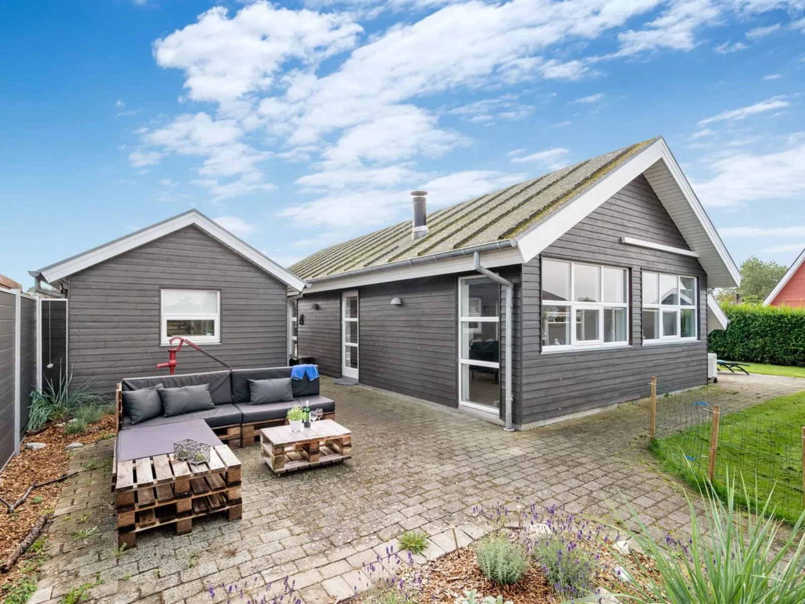 "Thorwith" - 150m from the sea-Buiten