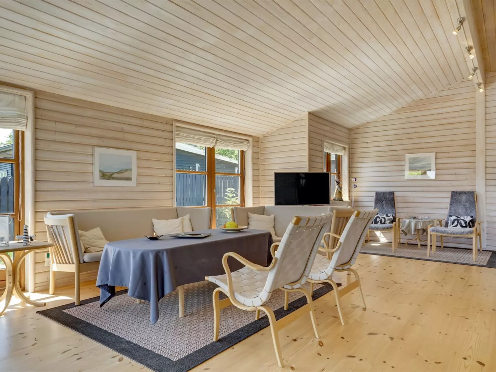 "Øthkil" - 93m from the sea-Binnen