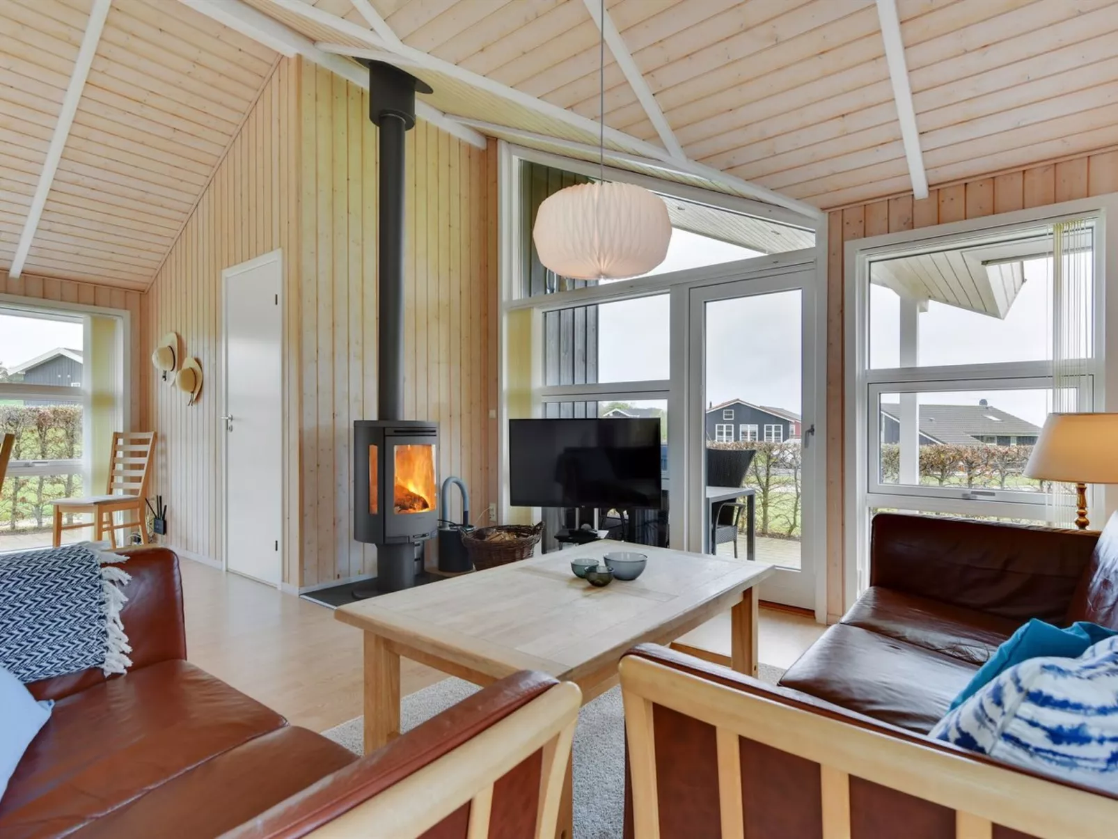 "Deline" - 250m from the sea-Binnen