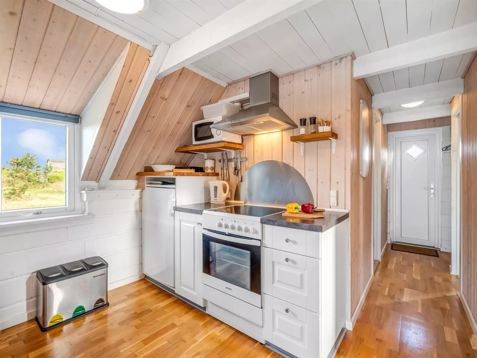 "Hemfrith" - 800m to the fjord-Binnen