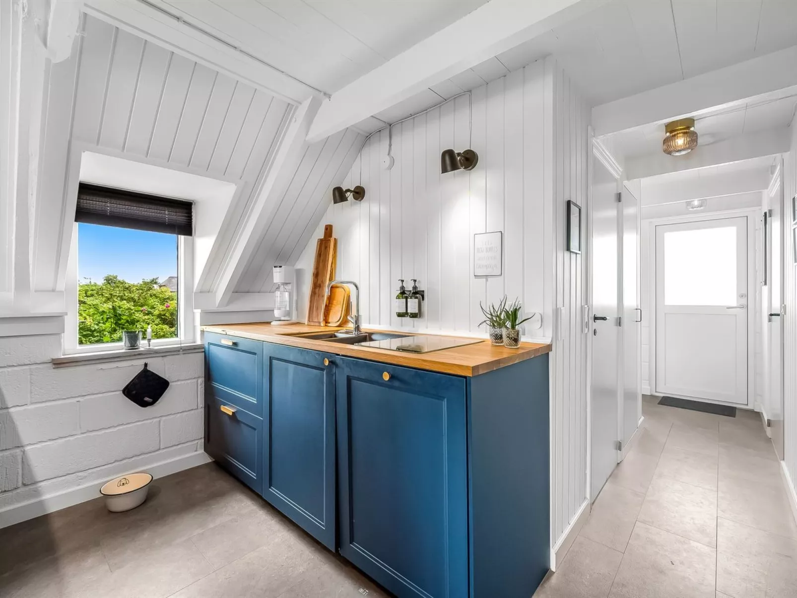 "Hen" - 400m from the sea-Binnen