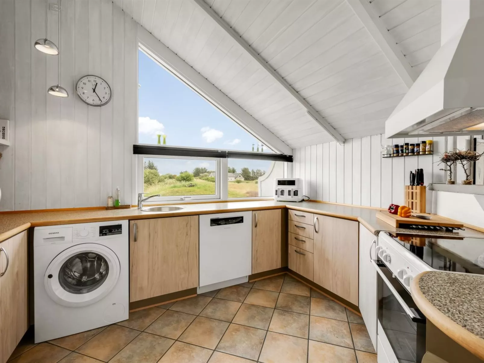 "Cyrill" - 250m to the fjord-Binnen