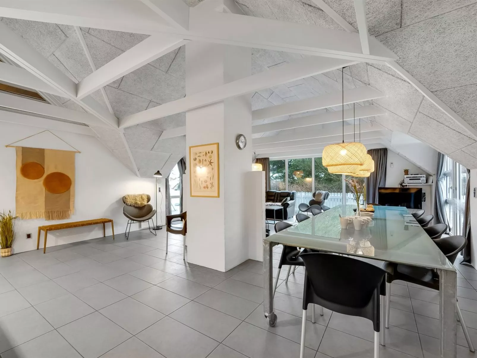 "Severine" -  from the sea-Binnen