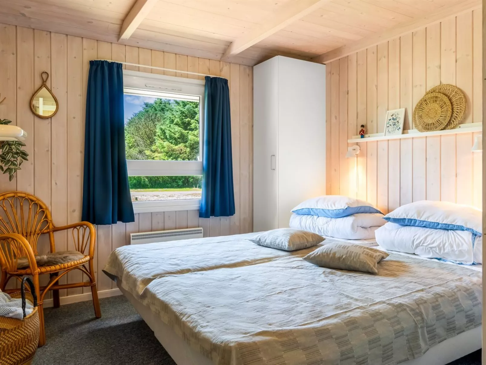 "Vilmar" - 1.2km from the sea-Binnen