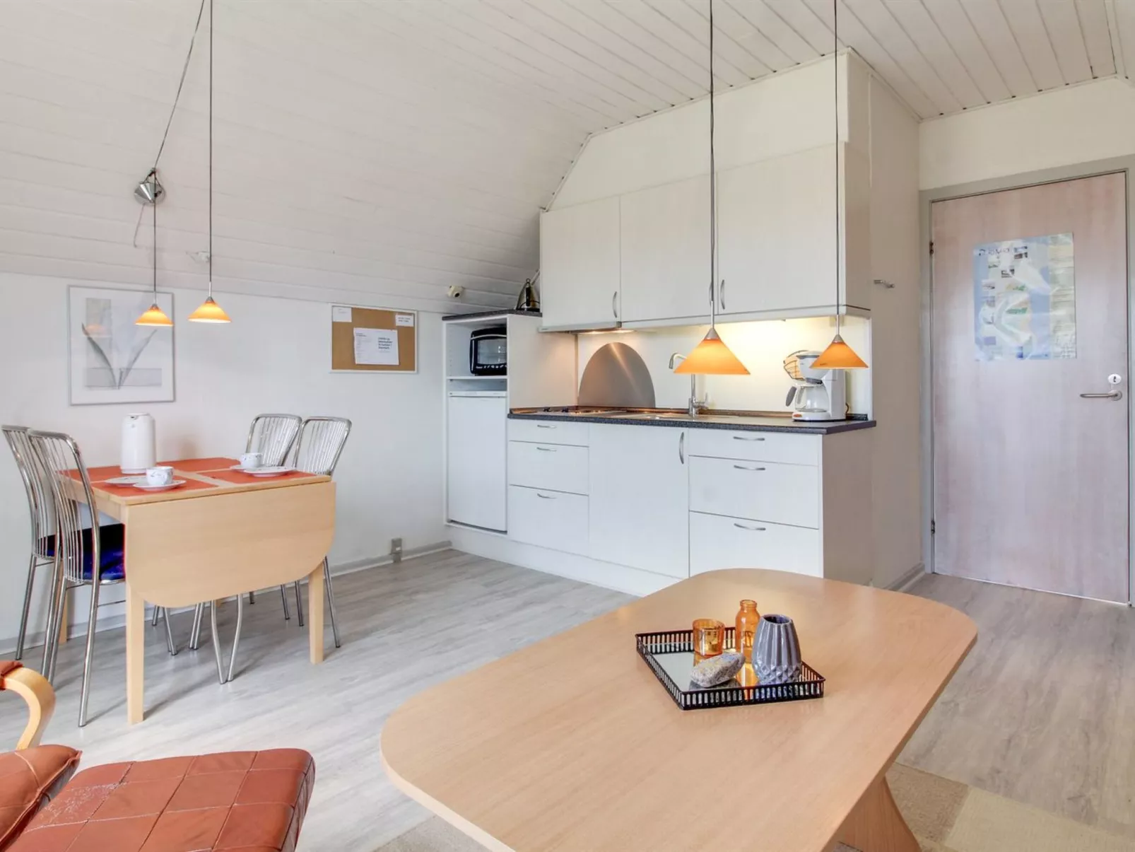 "Rauha" - 2.3km from the sea-Binnen