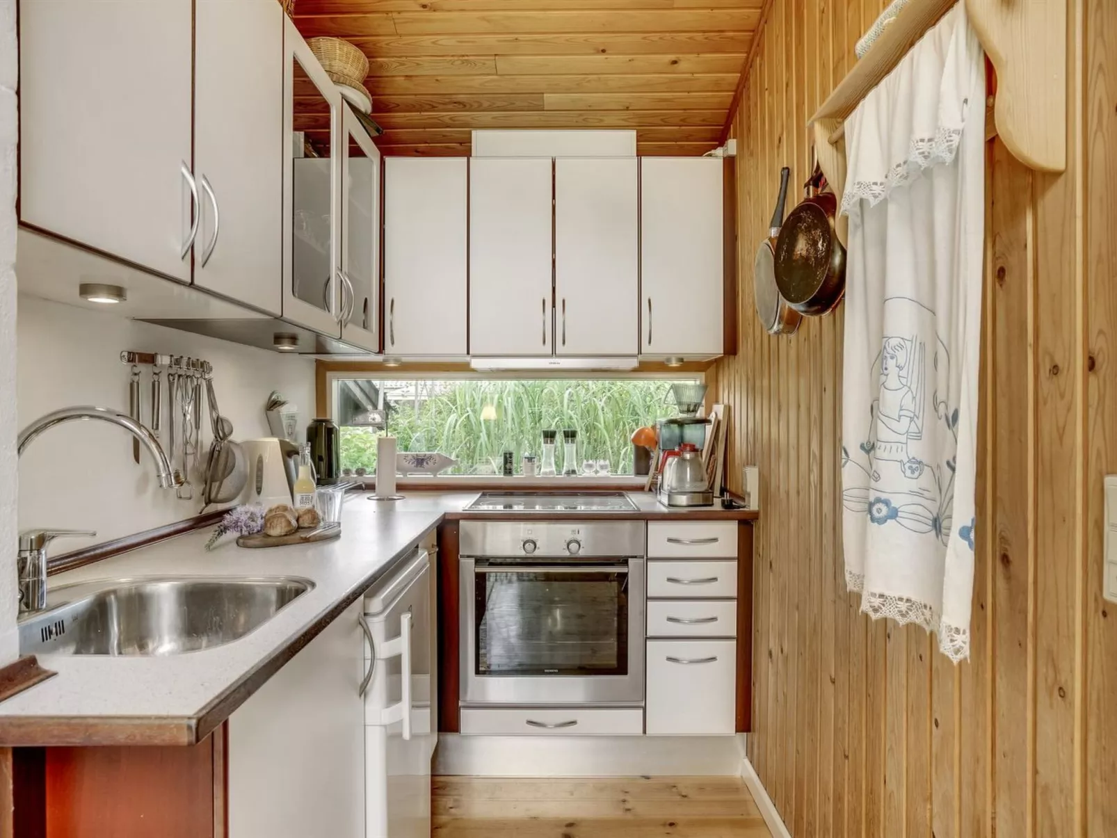 "Juditha" - 400m from the sea-Binnen