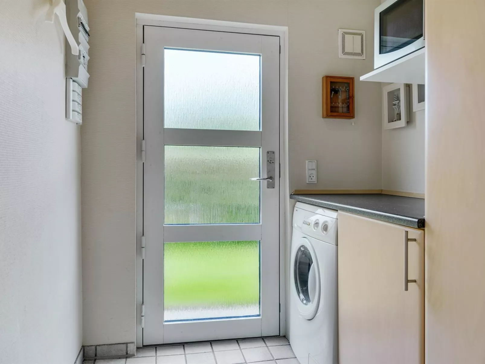 "Gull" - 150m from the sea-Binnen