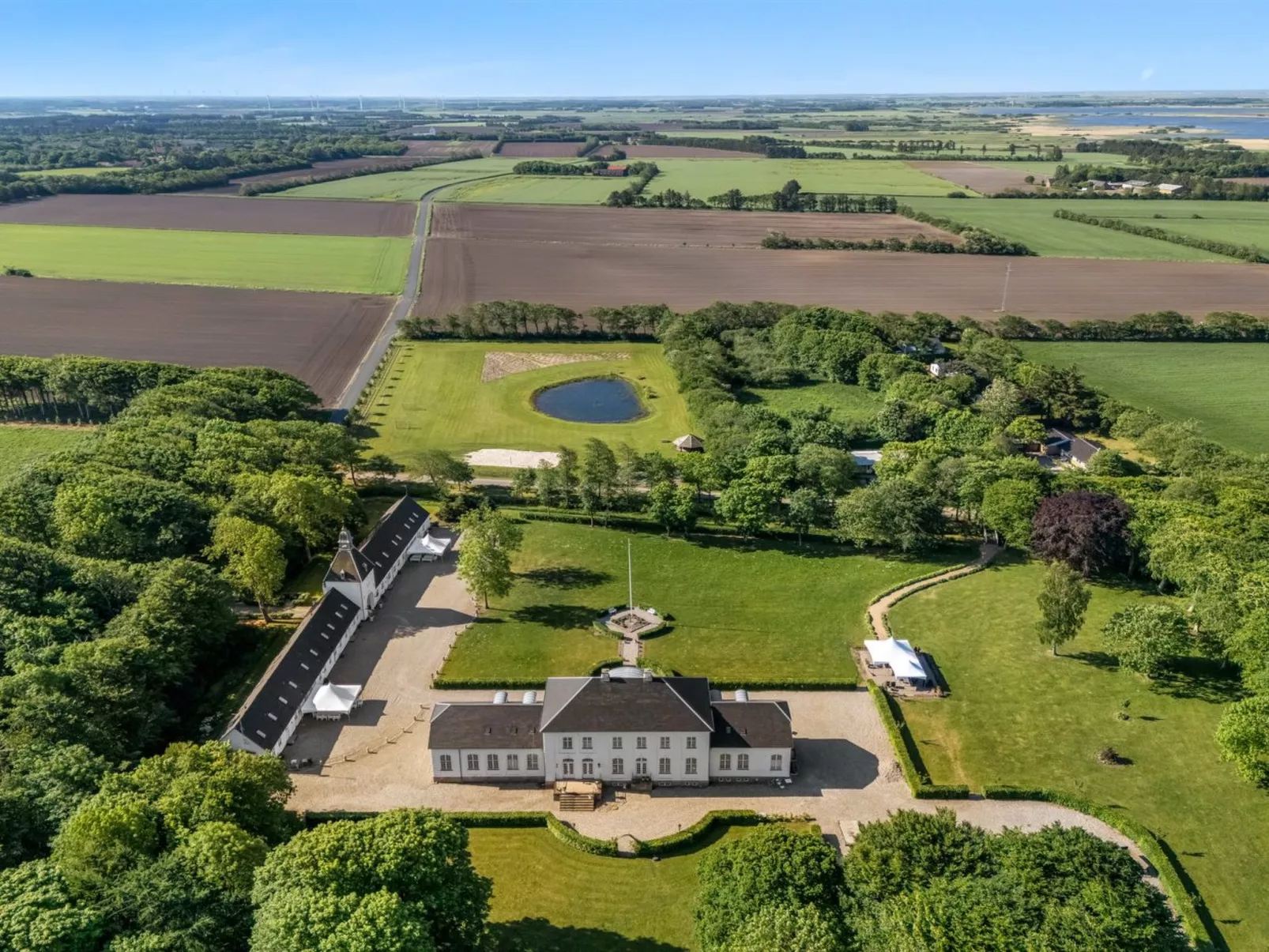 "Eini" - 4.5km from the sea-Buiten