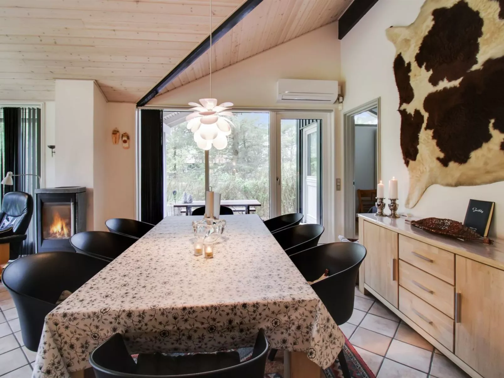 "Sora" - 2km from the sea-Binnen