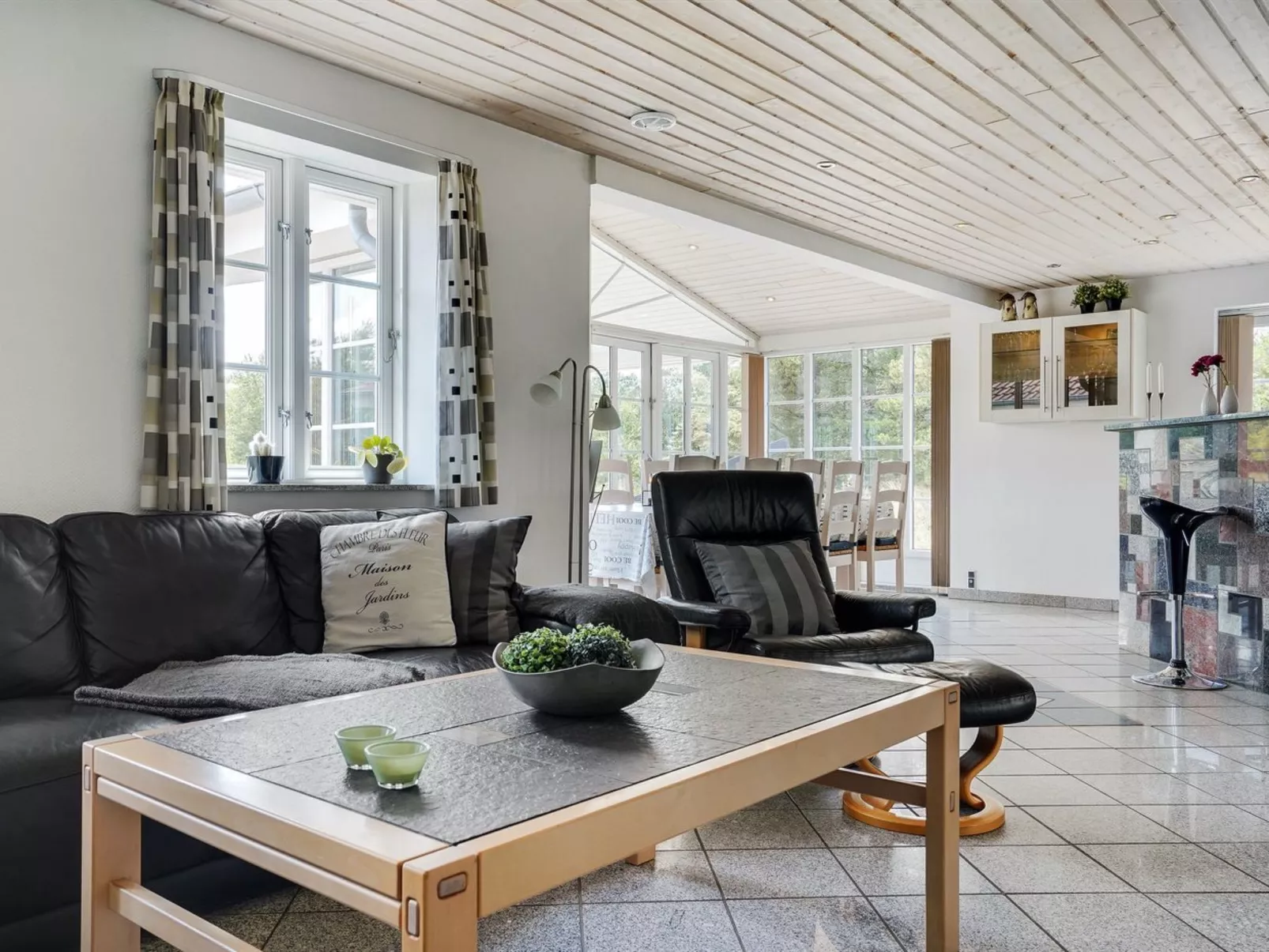 "Nana" - 4km from the sea-Binnen