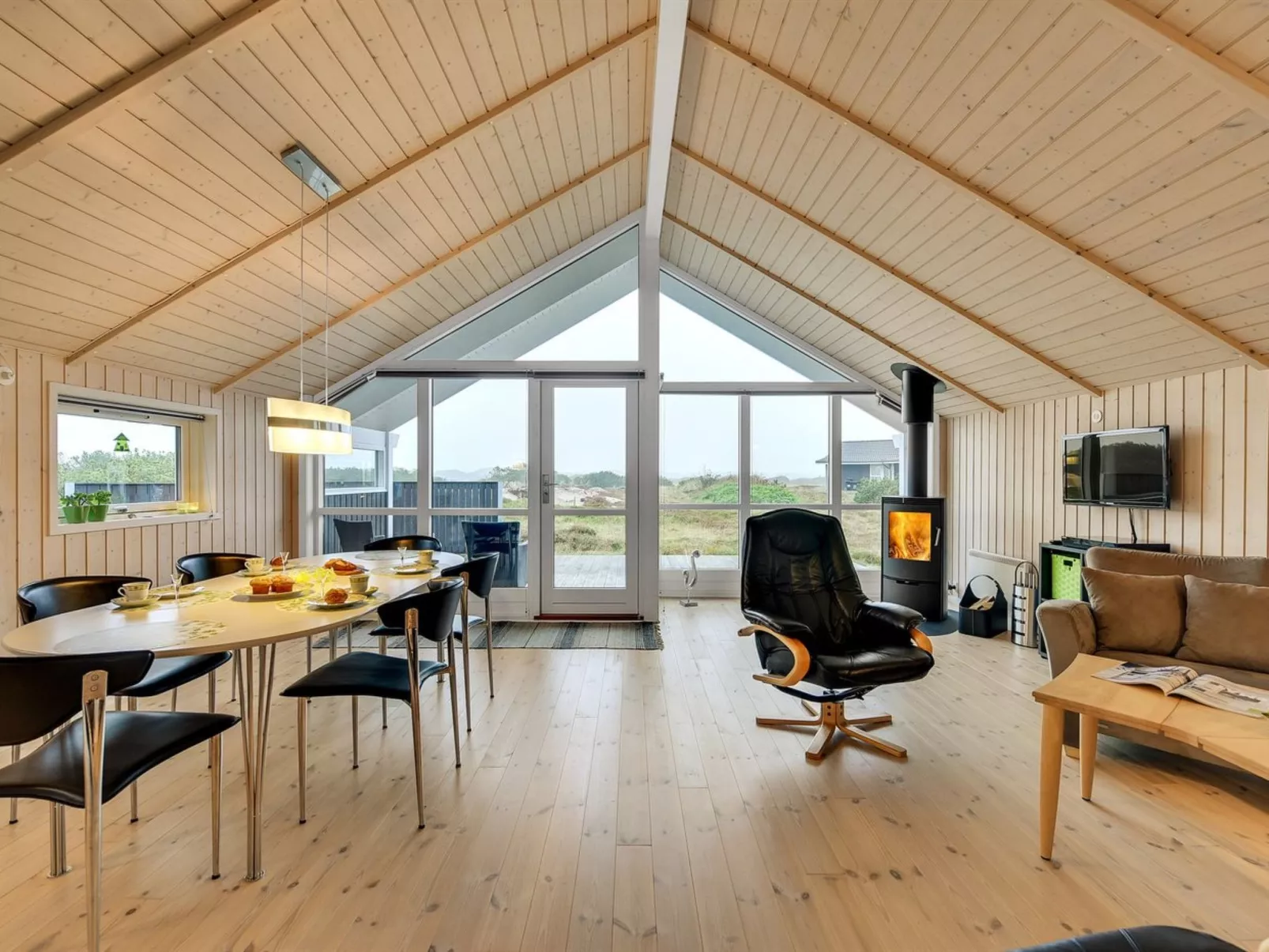 "Christan" - 1.2km from the sea-Binnen