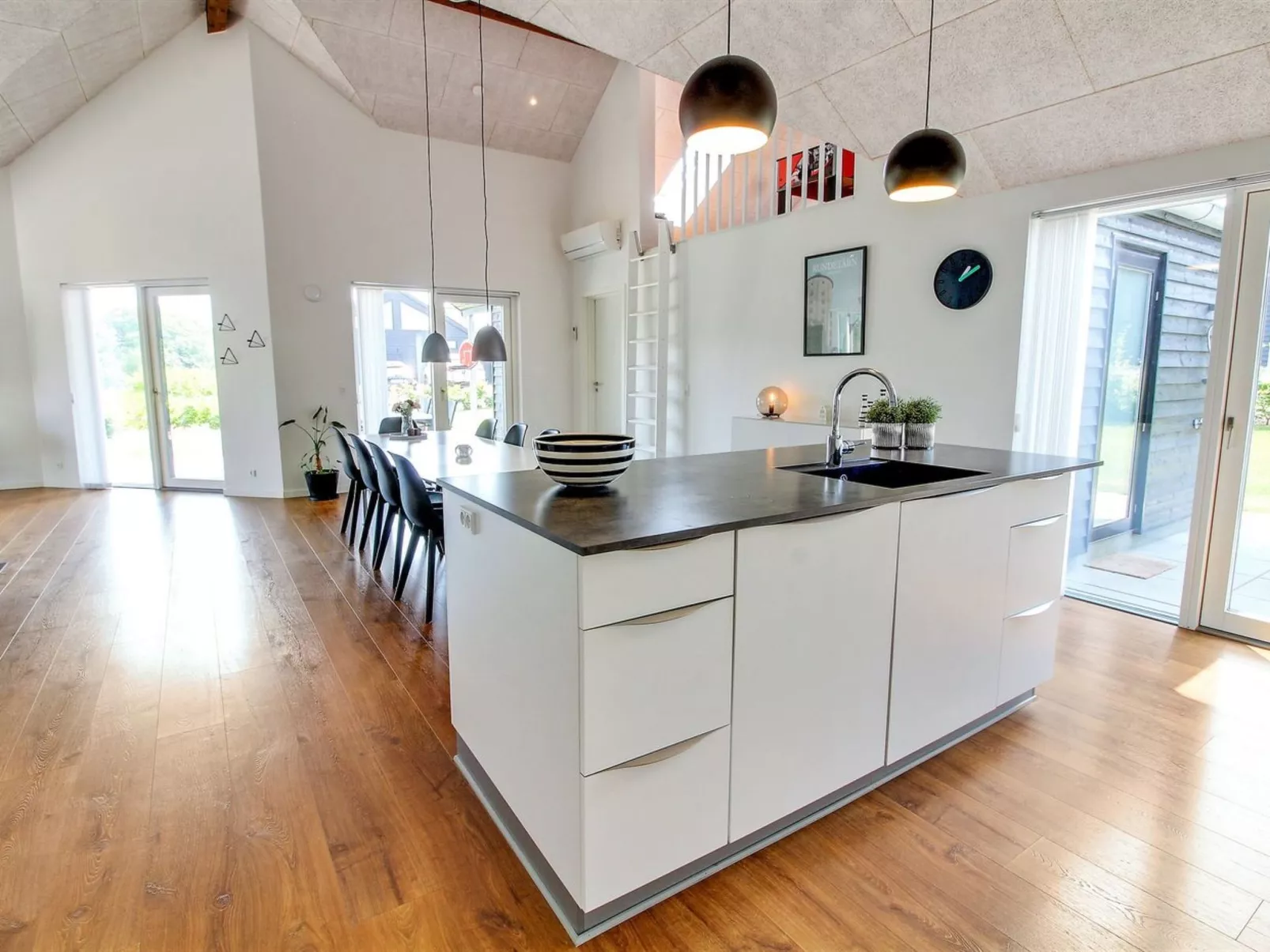 "Thorfin" - 200m from the sea-Binnen