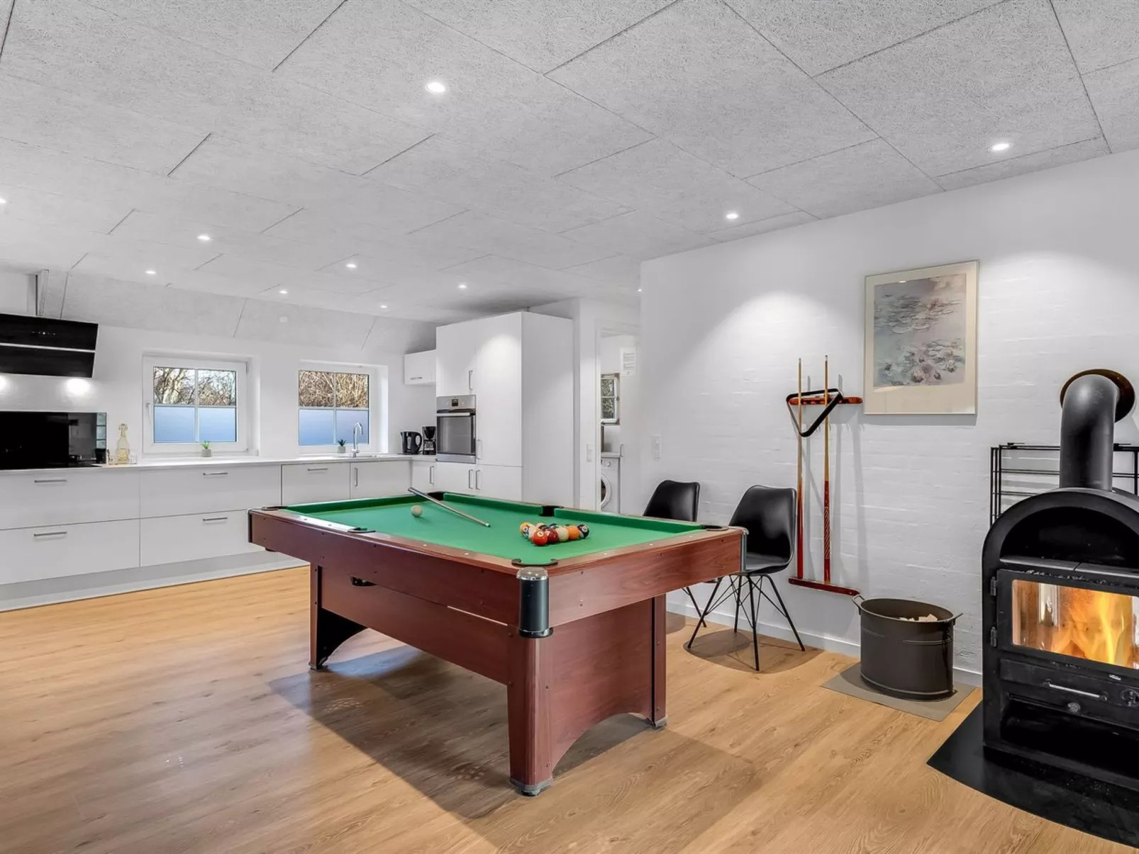 "Thana" - 1.4km from the sea-Binnen