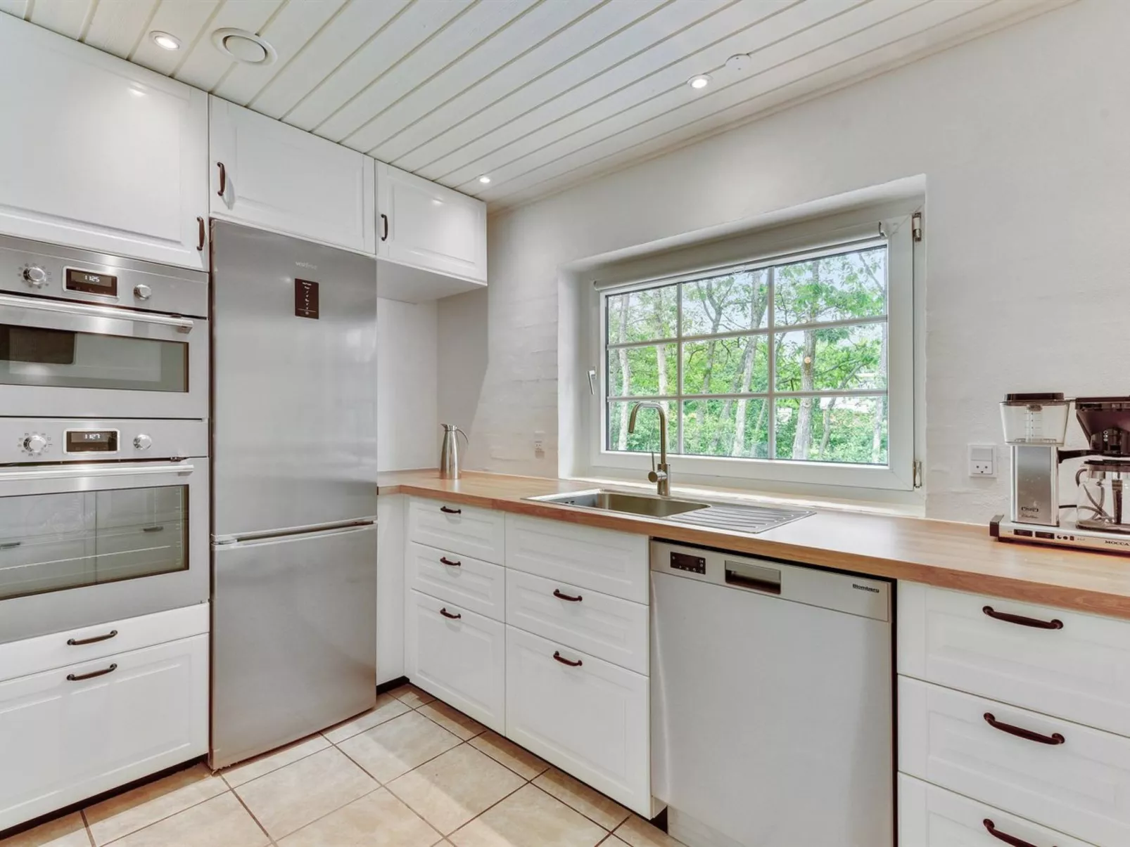 "Erla" - 2.3km from the sea-Binnen