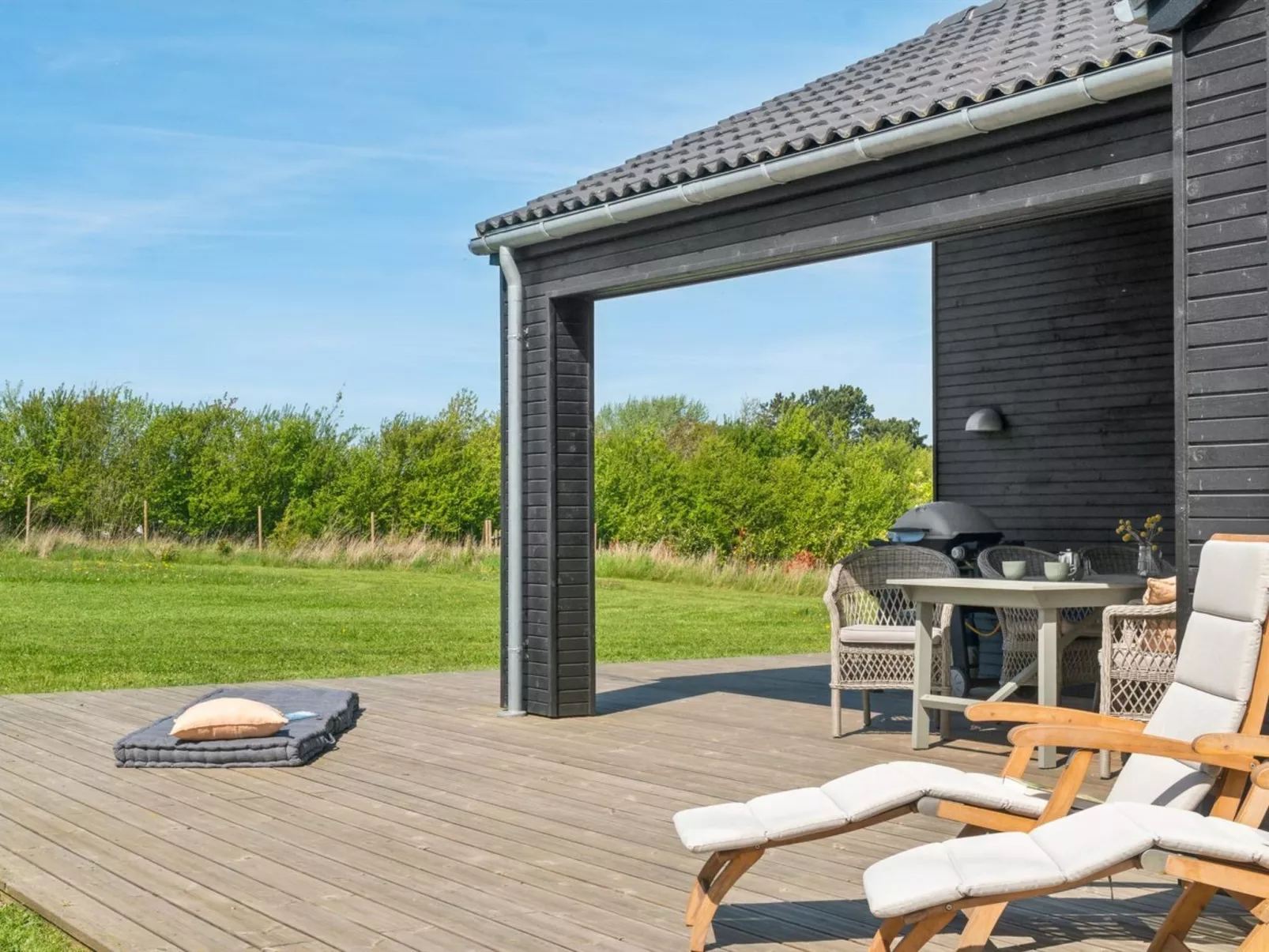 "Gregor" - 300m from the sea-Buiten