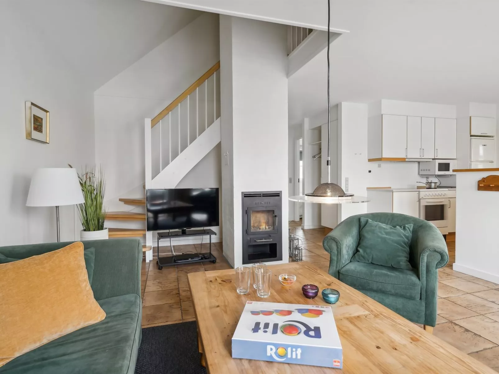 "Matleena" - 200m from the sea-Binnen