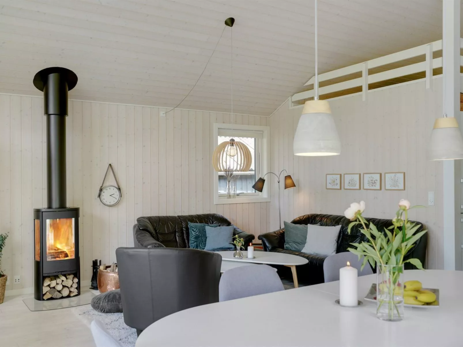 "Elevine" - 300m to the fjord-Binnen