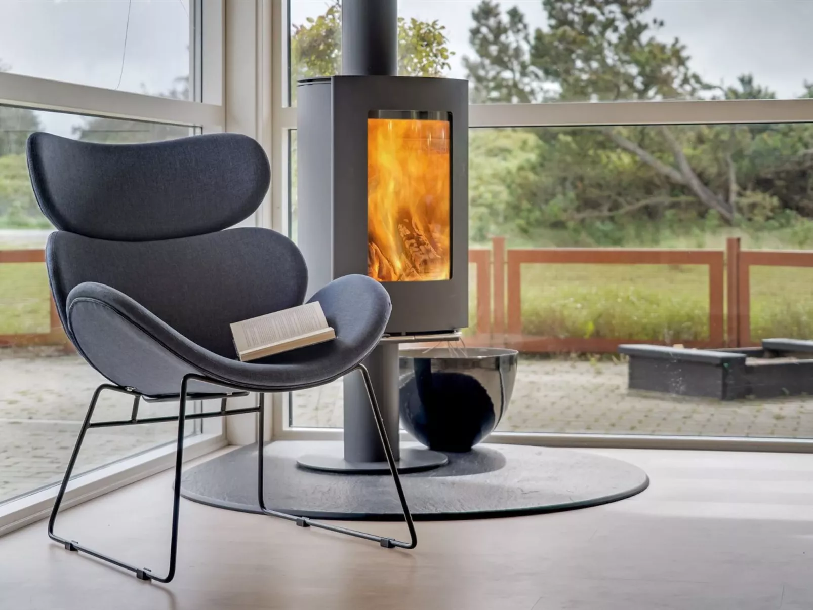 "Illona" -  from the sea-Binnen