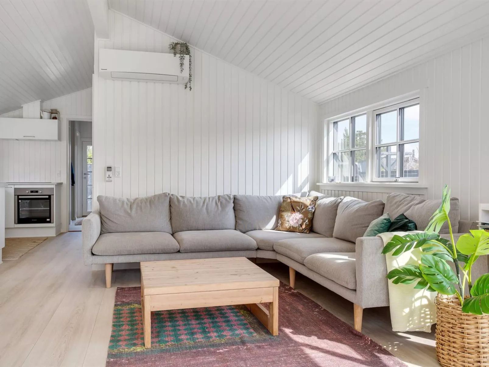 "Sheyla" - 150m from the sea-Binnen