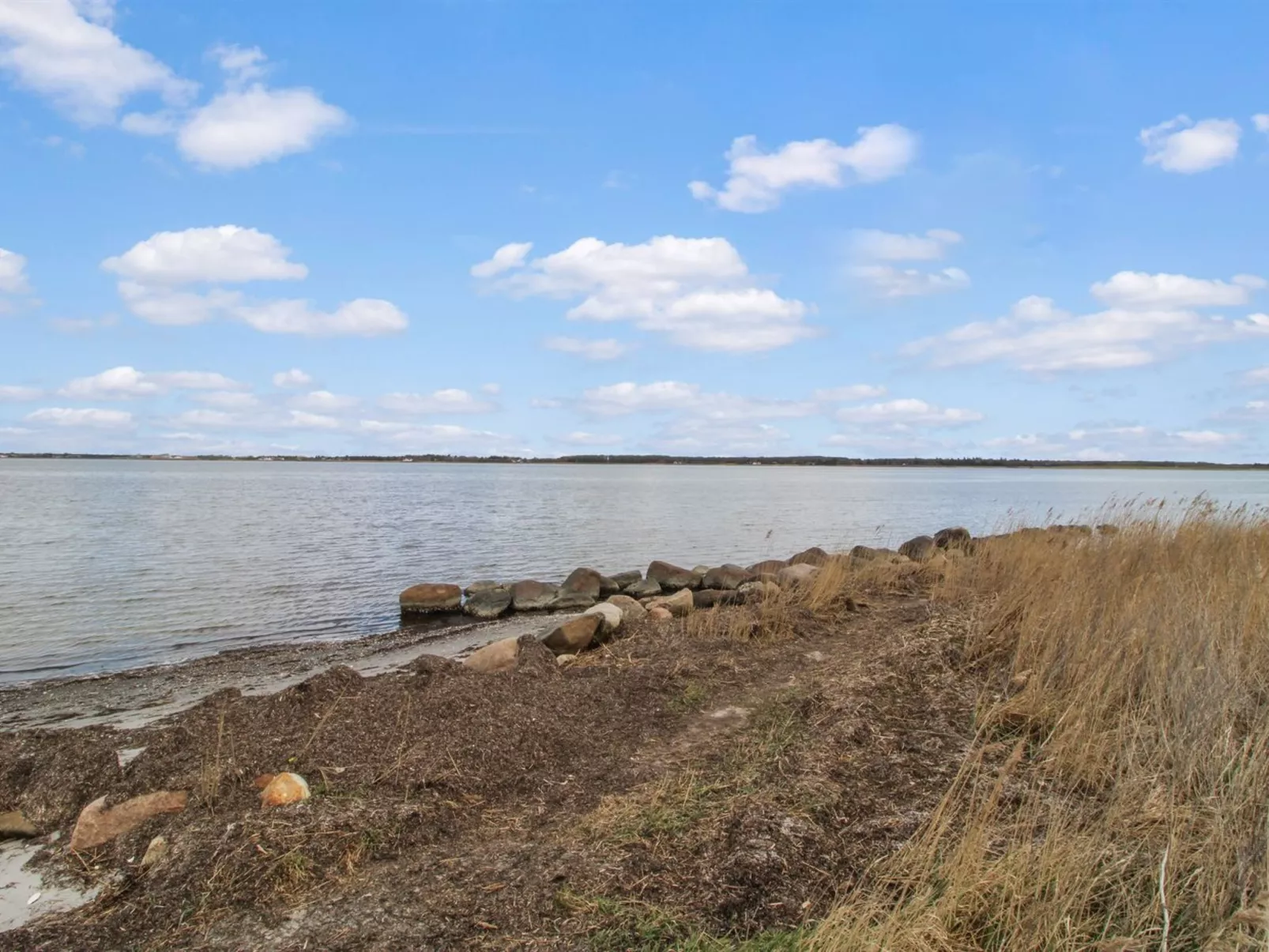 "Bendine" - 100m to the fjord-Buiten