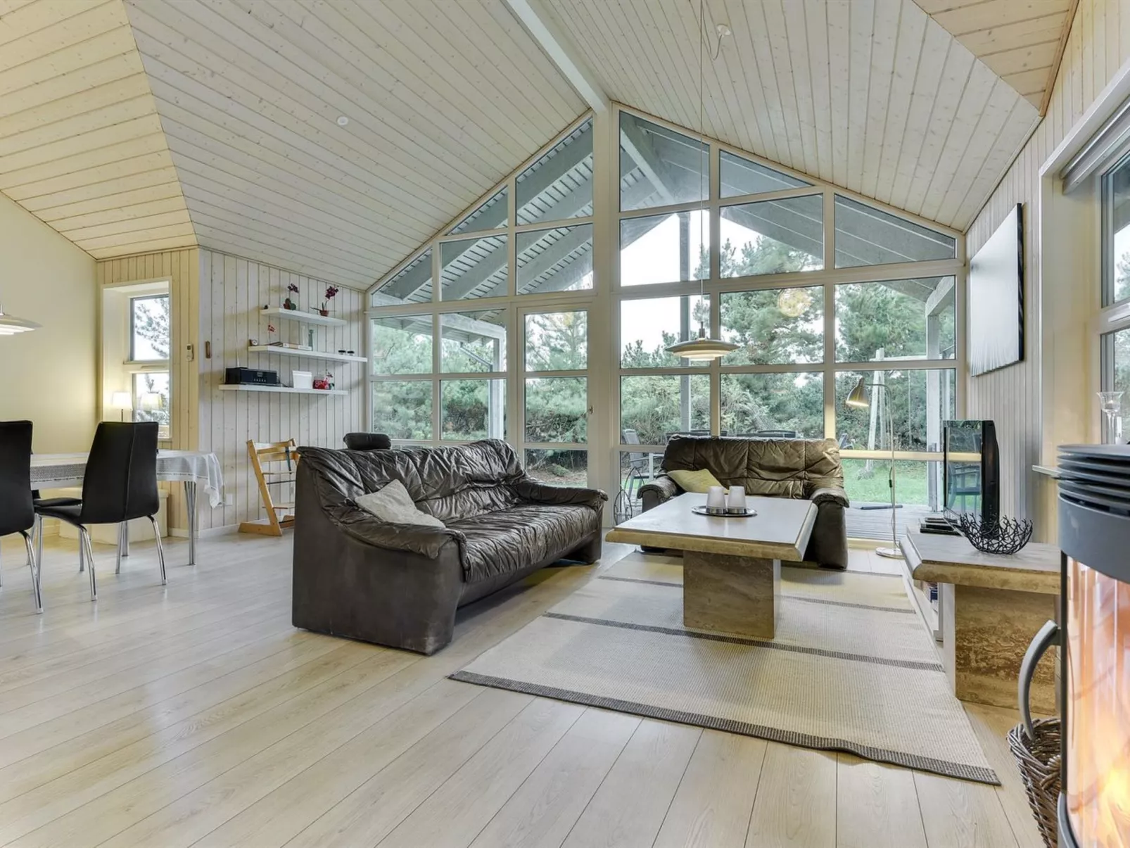 "Anethe" - 100m to the fjord-Binnen