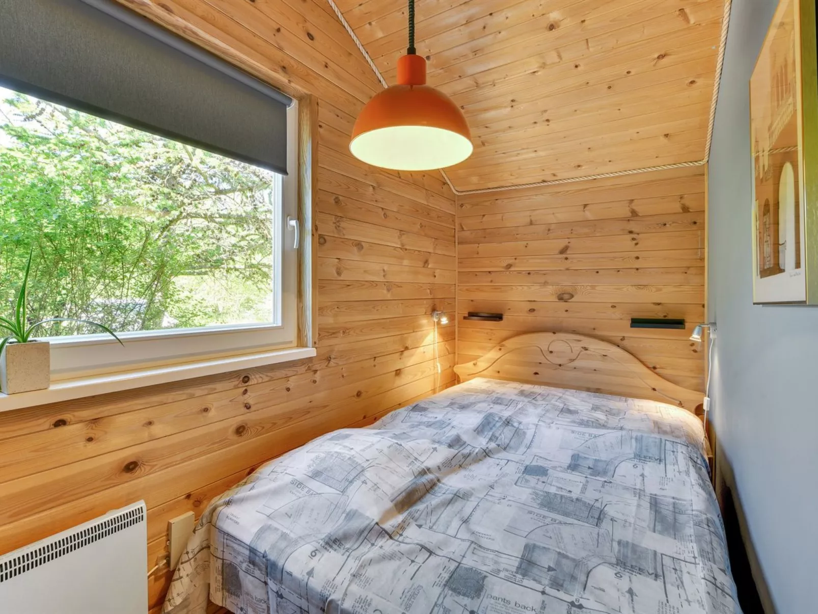 "Jorina" - 700m to the fjord-Binnen