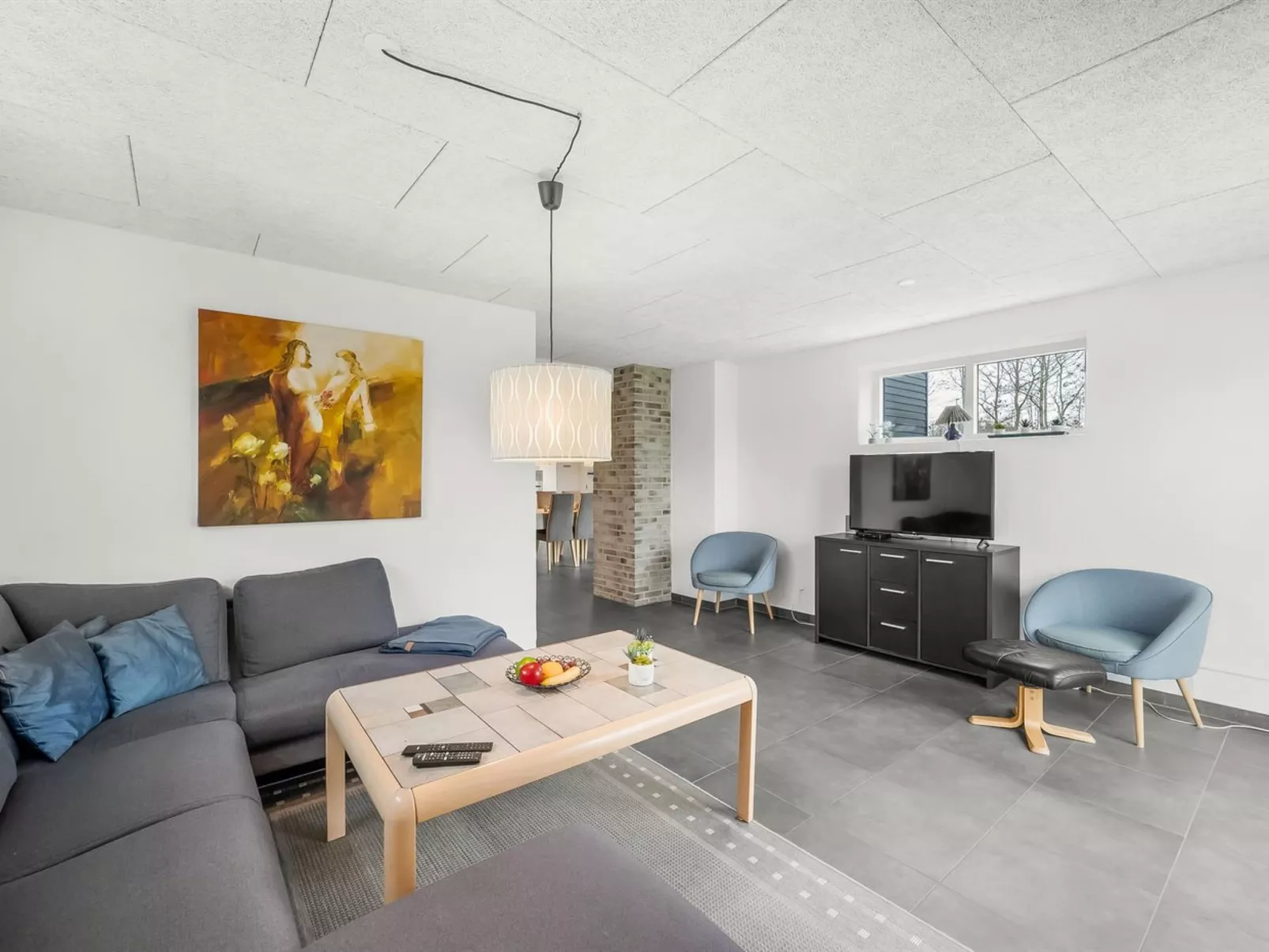 "Jarven" - 500m to the fjord-Binnen