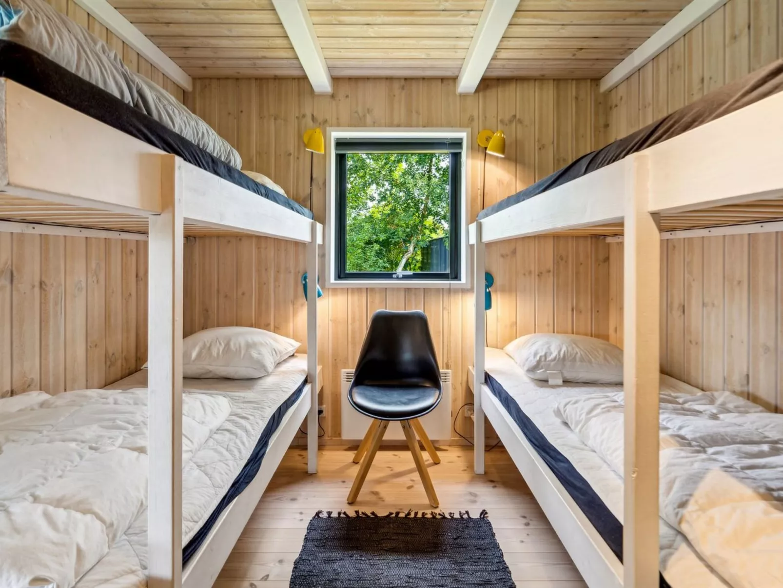 "Yukon" - 150m from the sea-Binnen