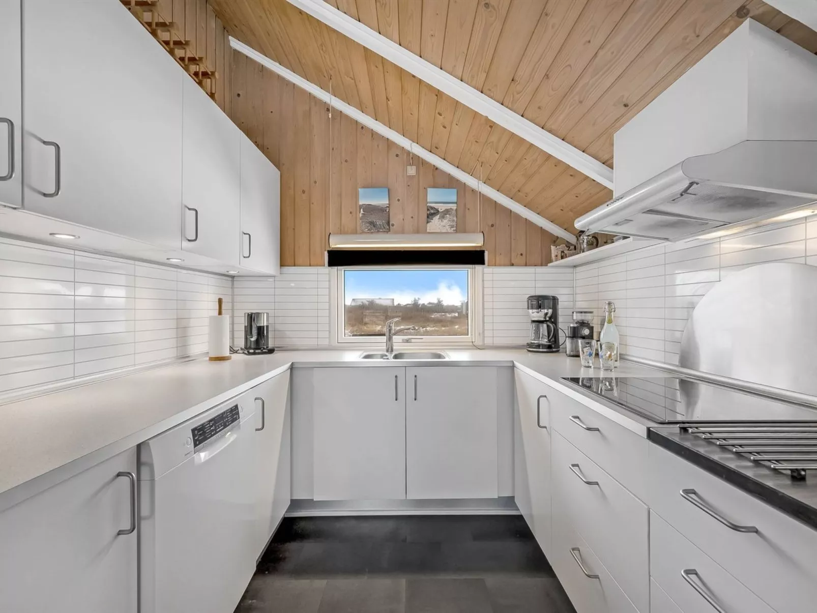 "Doris" - 150m from the sea-Binnen