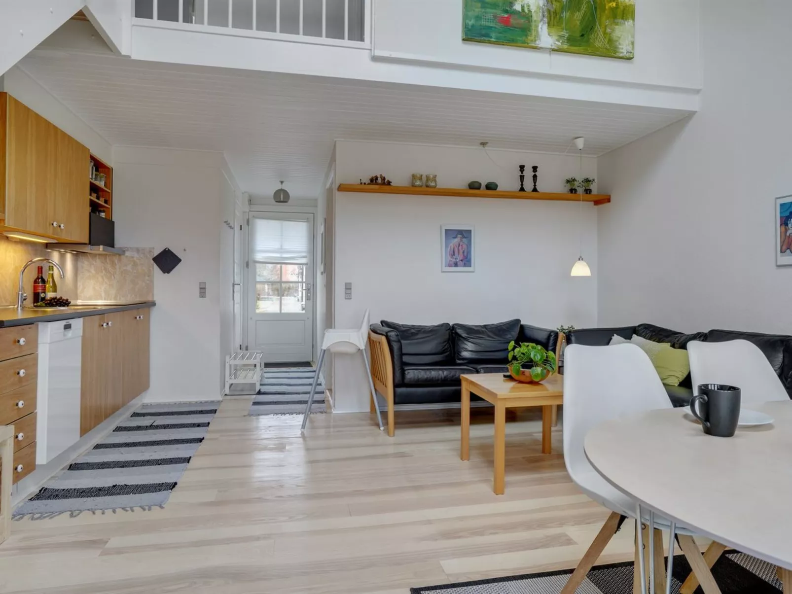 "Tofan" - 100m to the fjord-Binnen