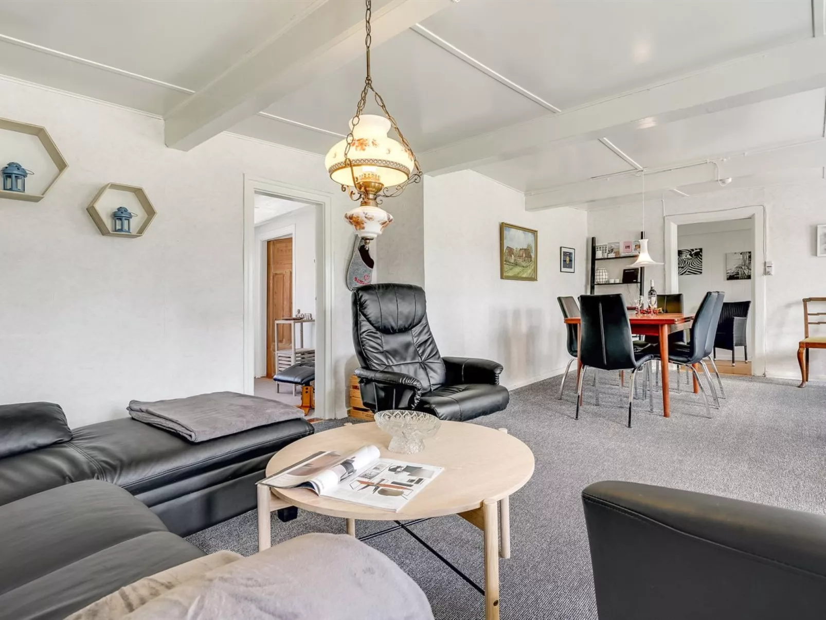 "Inda" - 10km from the sea-Binnen