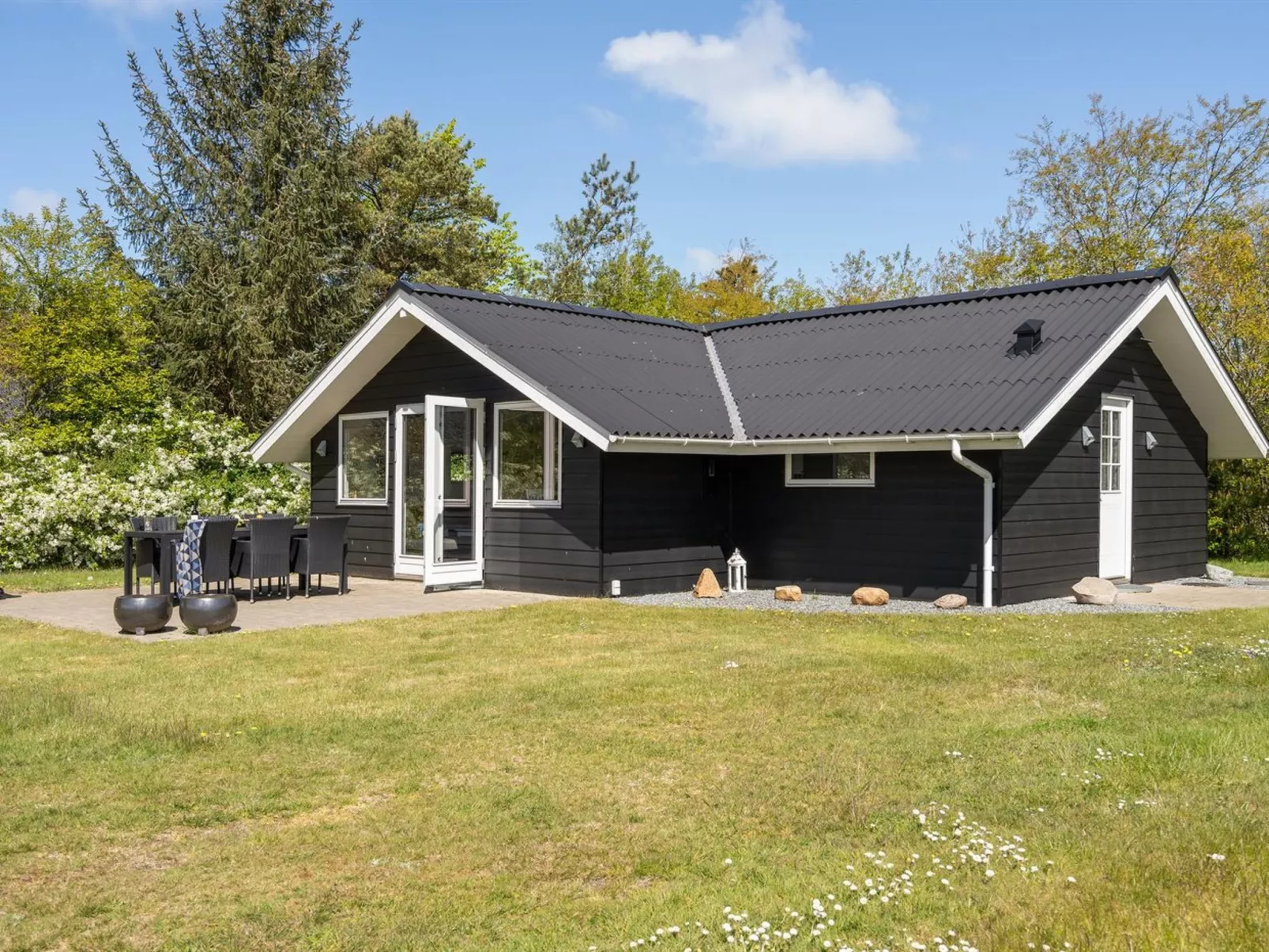 "Ingward" - 300m to the fjord-Buiten