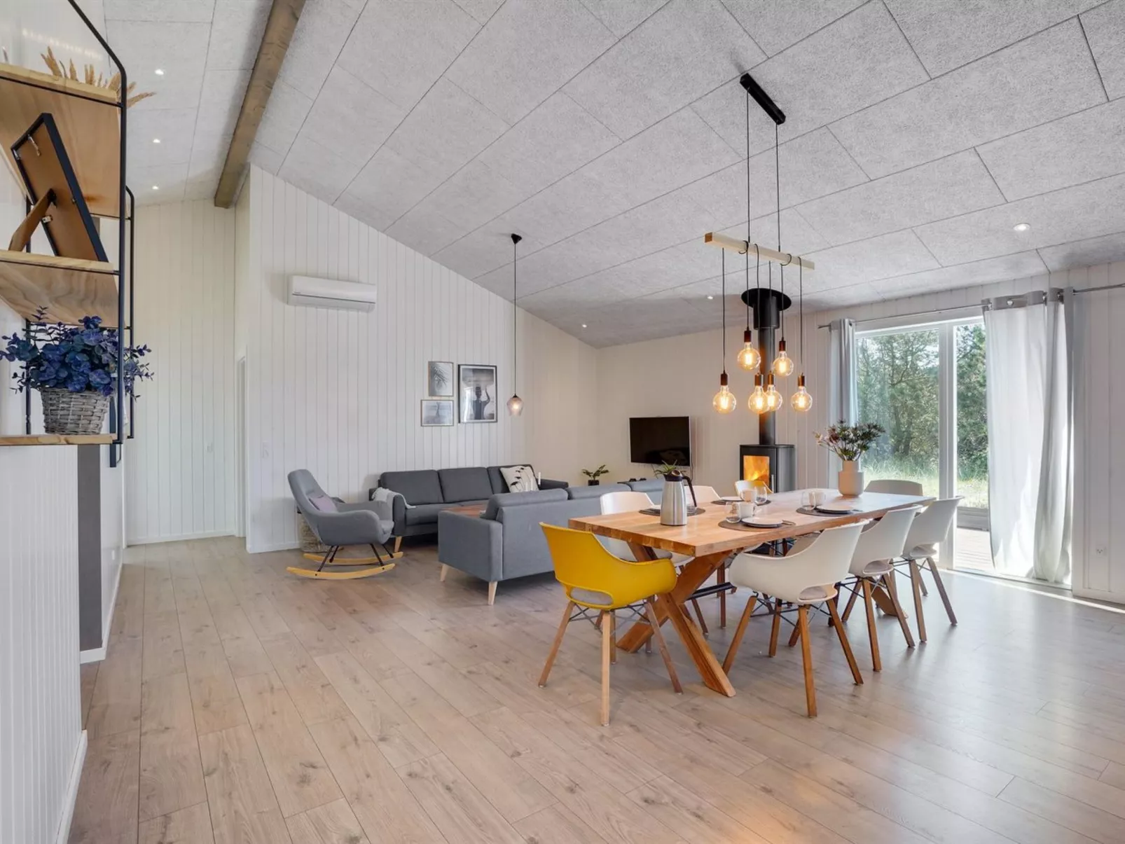 "Grimar" - 600m from the sea-Binnen