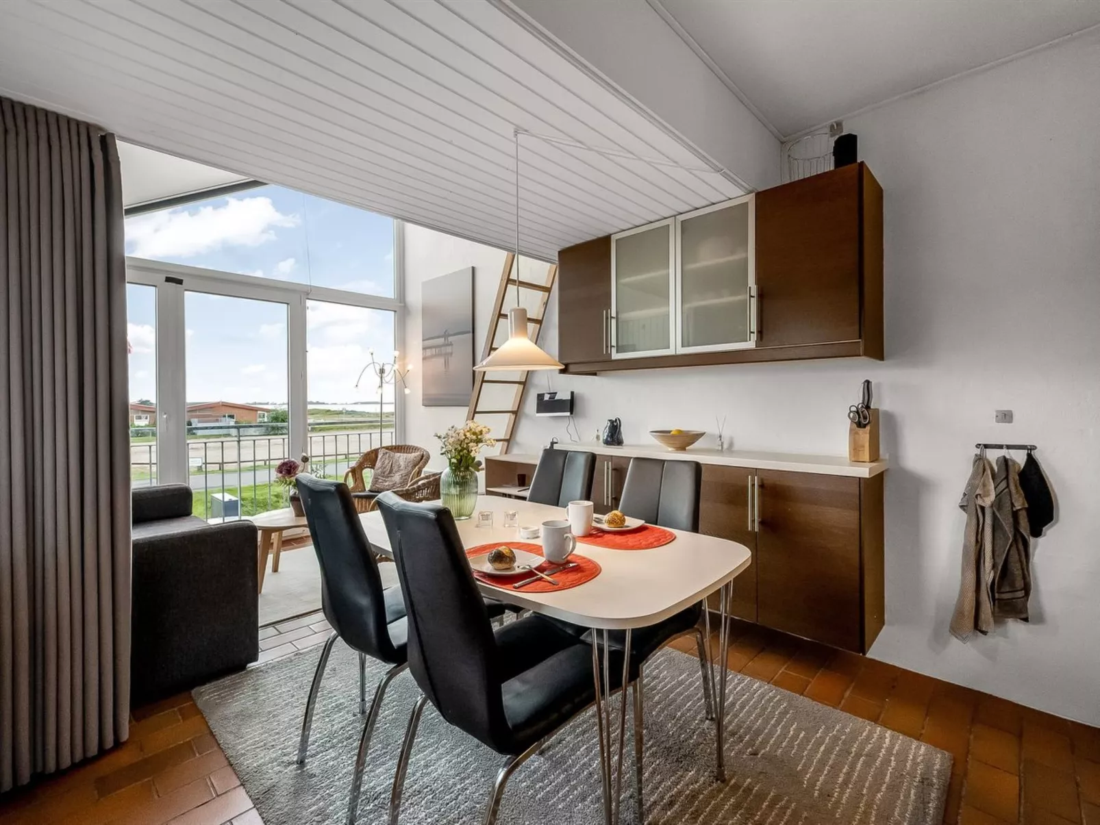 "Alvy" - 100m to the fjord-Binnen