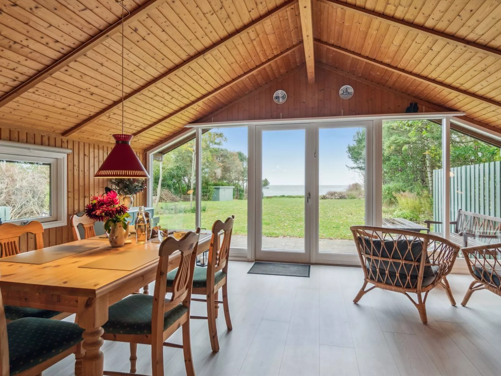 "Eyer" - 20m from the sea-Binnen