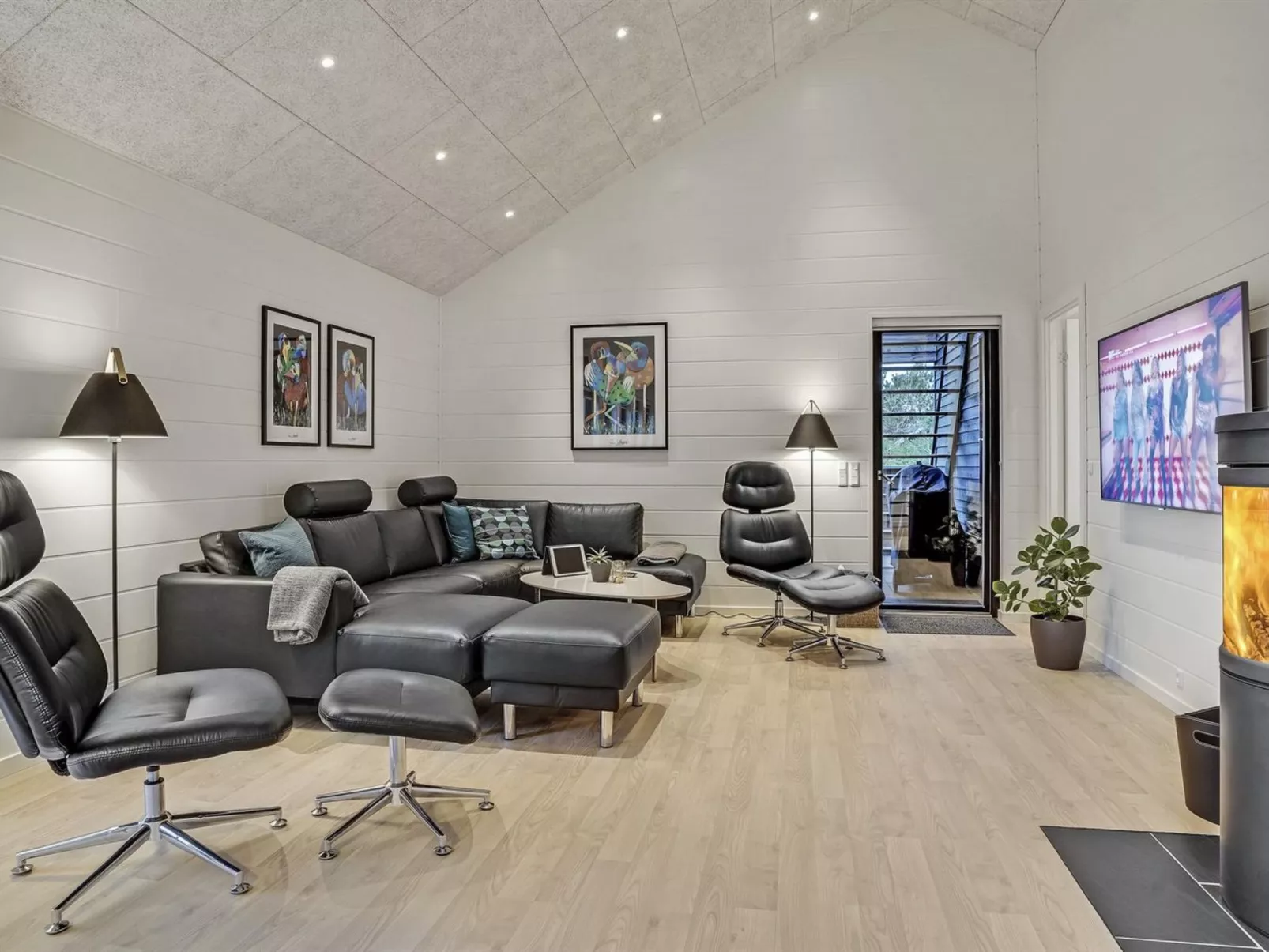 "Jonne" - 200m to the fjord-Binnen