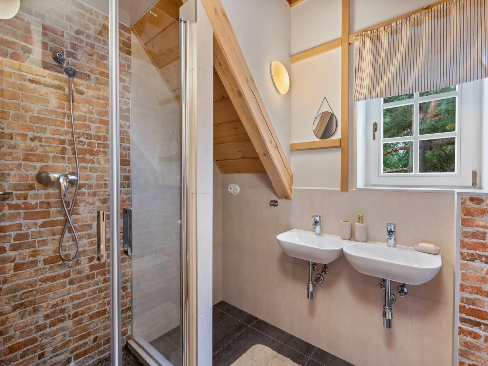 Roubenka Maleč-Binnen